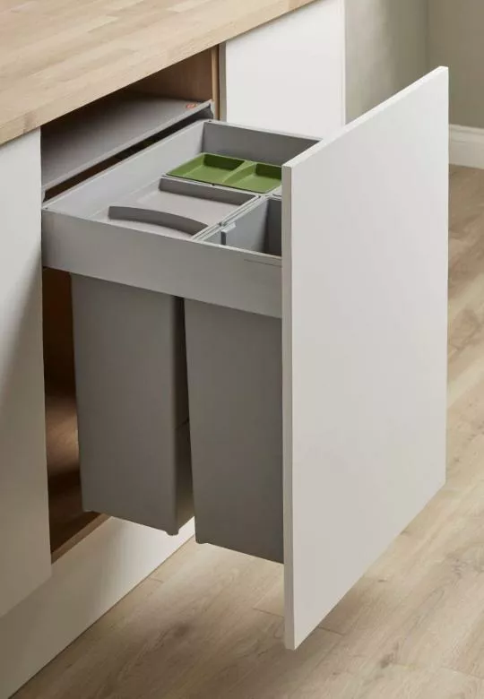 Peka_09.50622.SP_PullboyZ_600_74L_z_prowadnicami02 PULLBOY Z 600/ wys. 550/ 2x29+2x8